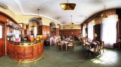 Reception in Hotel Omnibusz Budapest - cheap accommodation in Budapest - Hotel Omnibusz Budapest, cheap hotel near to the airport and city centre 