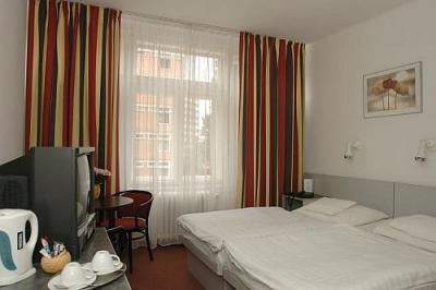Double room at favorable prices in Budapest in Hotel Griff - Hotel Griff Budapest*** - 3-star hotel in Budapest