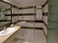 Bathroom in Hotel Aquaworld Resort Budapest