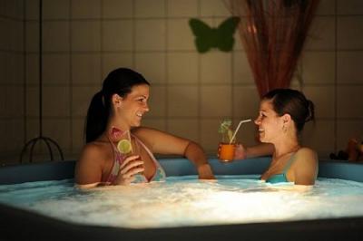 Jacuzzi in Hotel Millennium Budapest   - Budapest 3 star hotel - Hotel Millennium Budapest - affordable hotel in Budapest, Nagyvarad Square